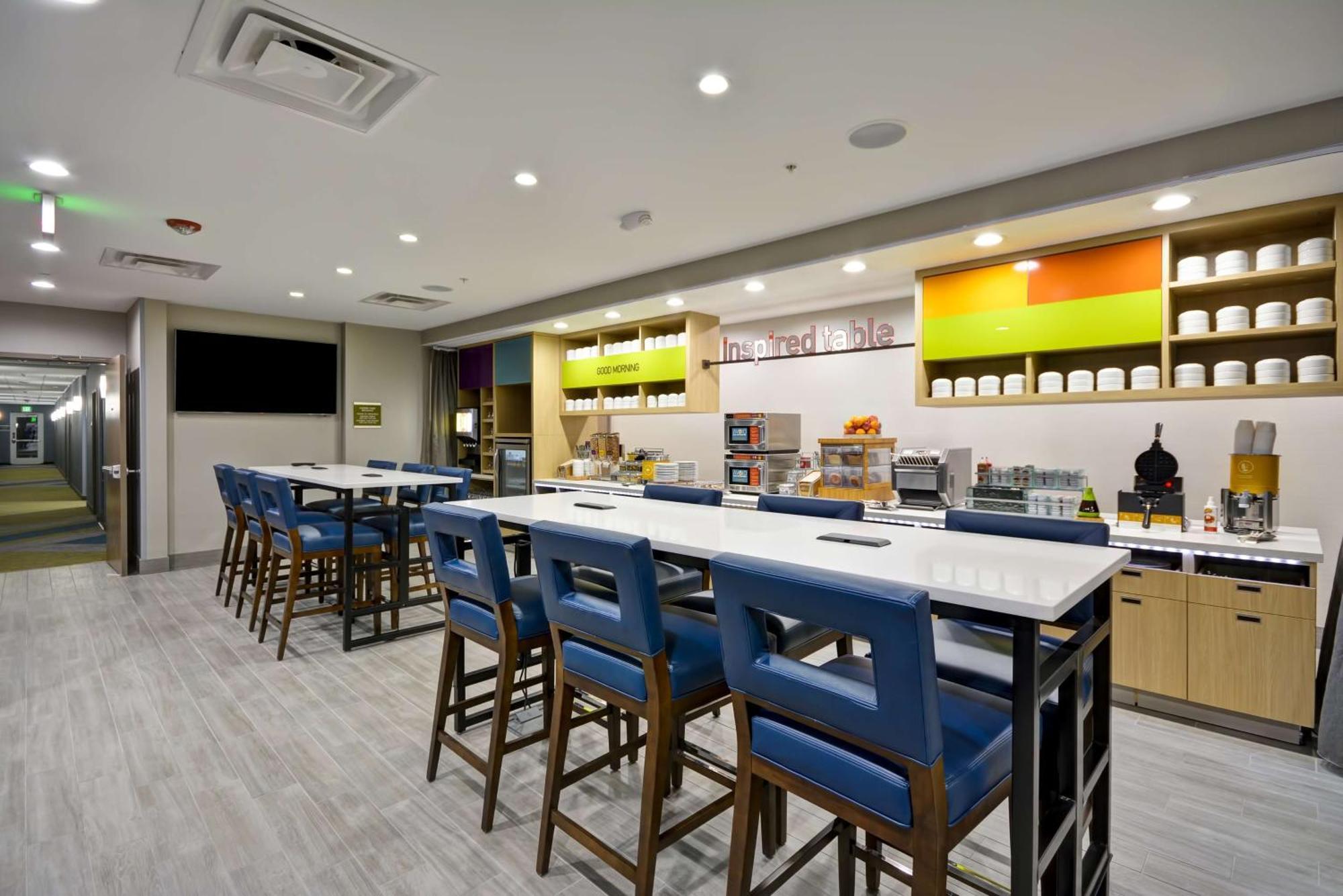 2 By Hilton Hotel Jackson
