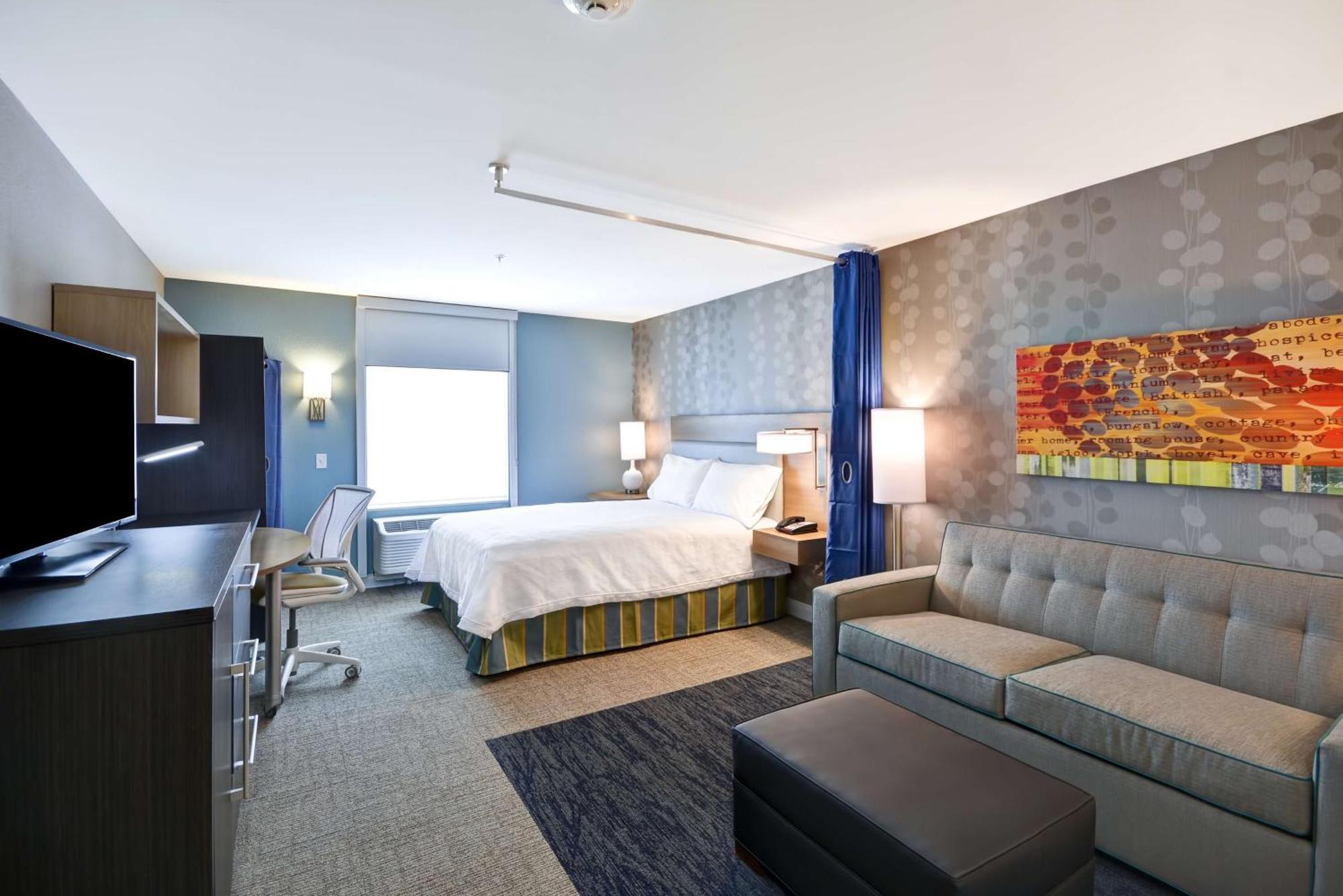 2 By Hilton Hotel 3*