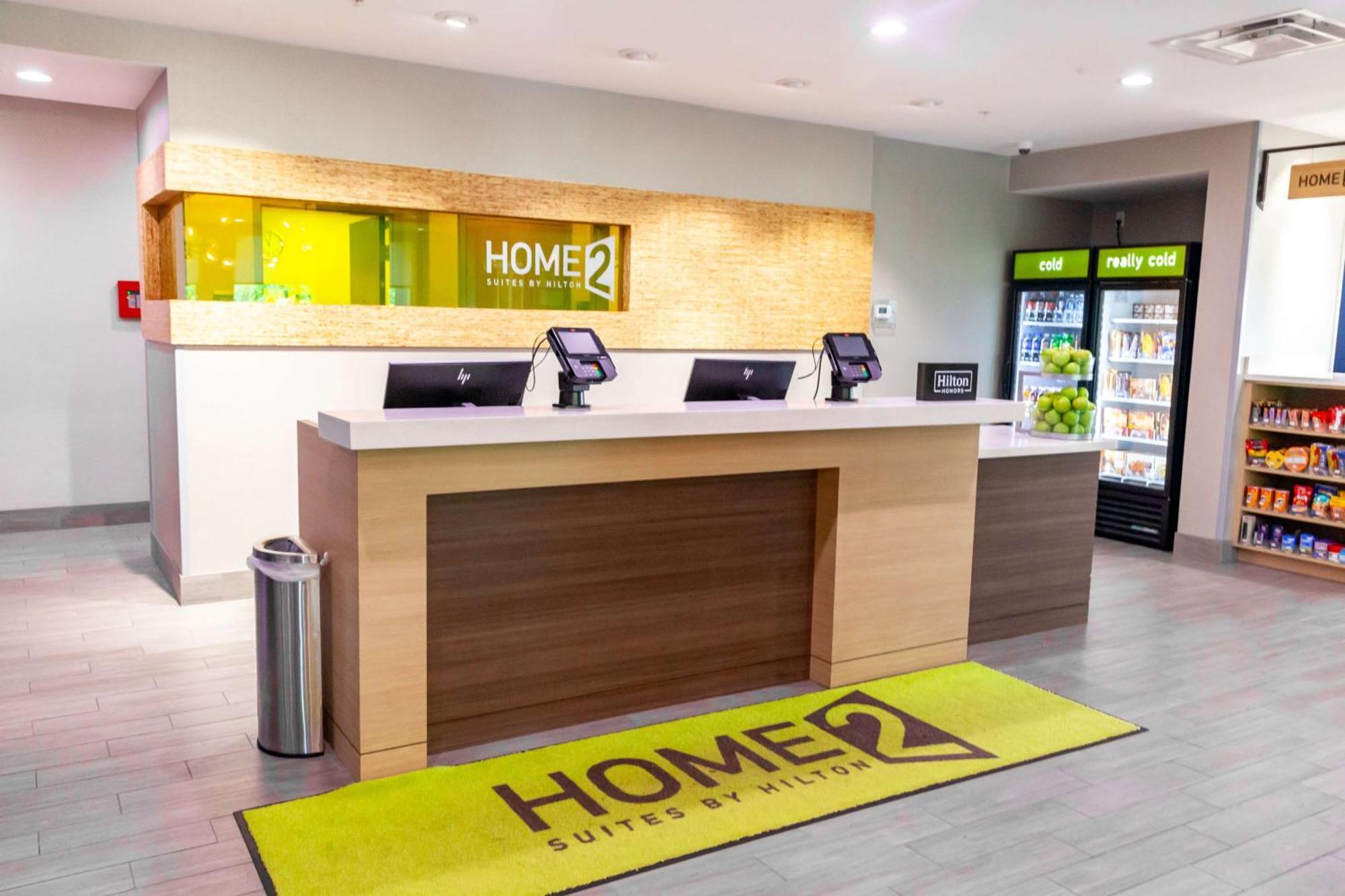 2 By Hilton Hotel 3*